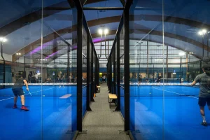 Die Geschichte von Padel: Vom privaten Tennisplatz zum globalen Trendsport